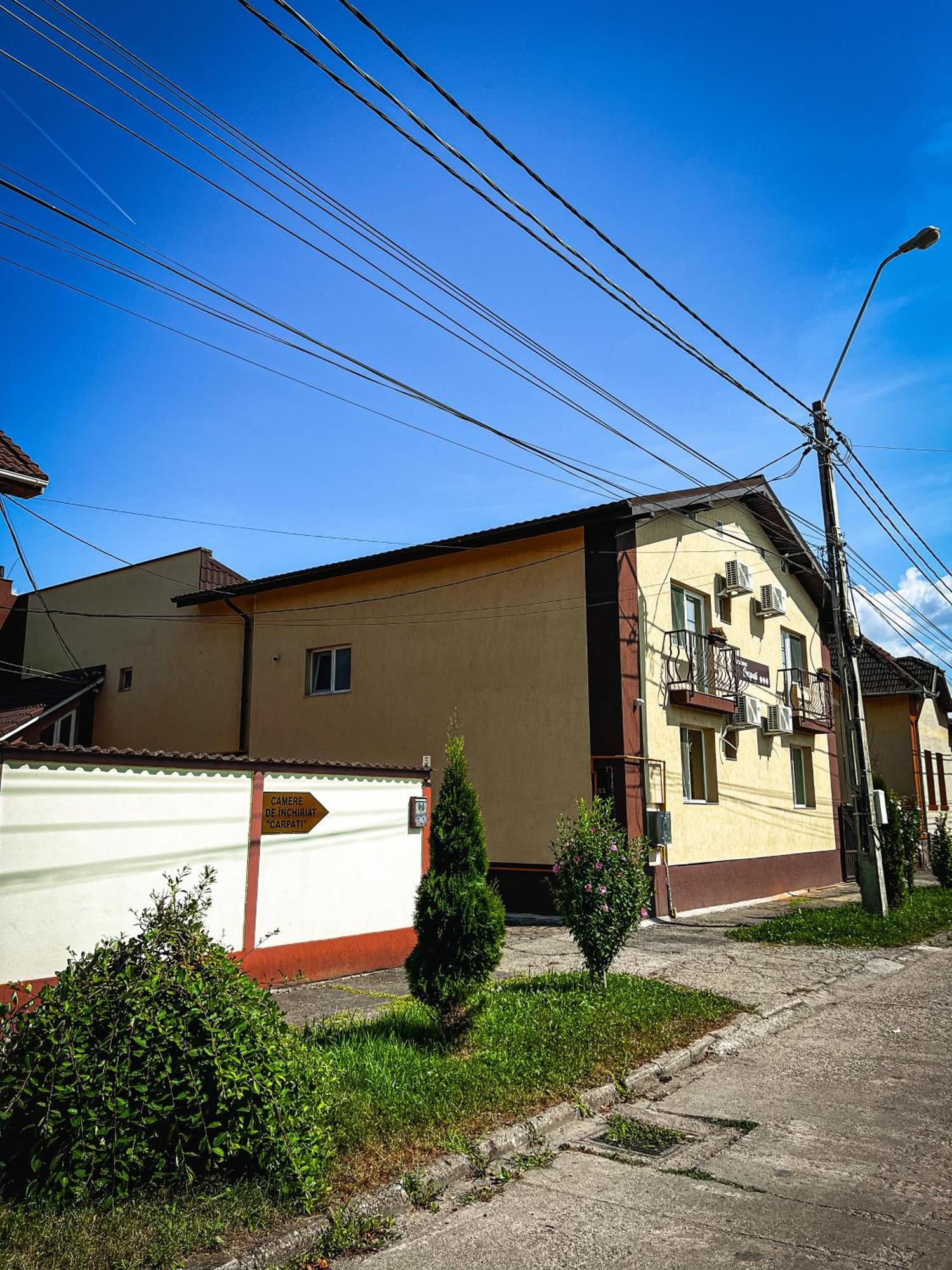 Pensiune Carpati Хунедоара Екстер'єр фото